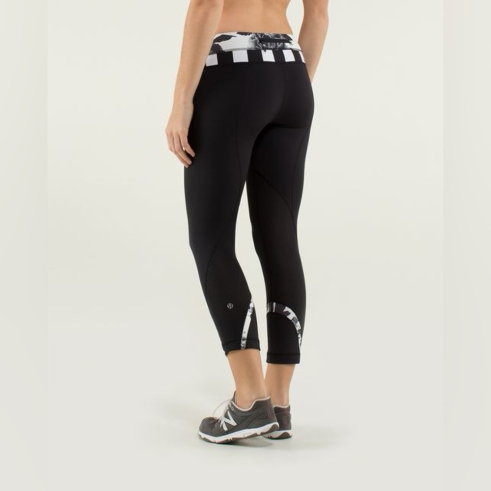 LULULEMON RUN INSPIRE CROP